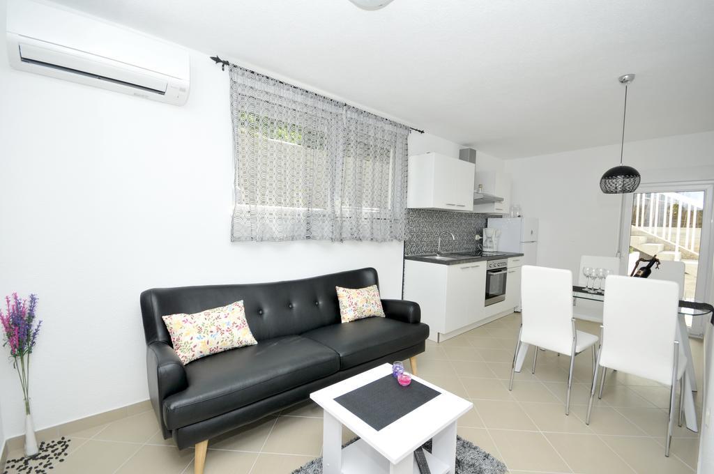Apartmani Mijatovic Trogir Exterior photo